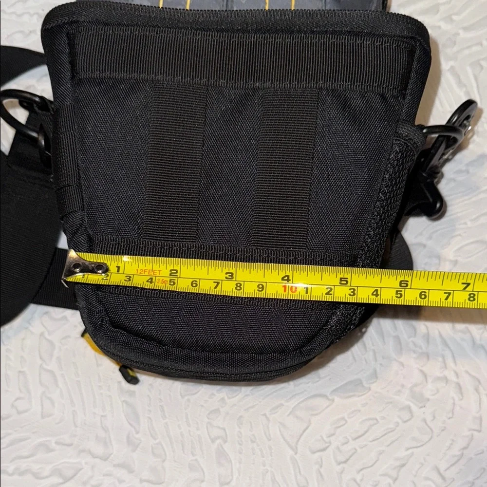 Ruggard Hunter 25 DSLR Holster Bag.EUC